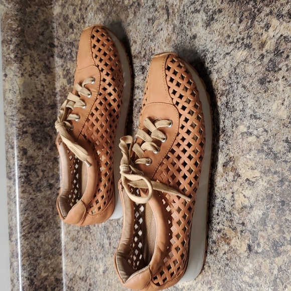 Jeffrey Campbell Havana Last 10K Run Shoes Size 9.5 - Picture 1 of 10